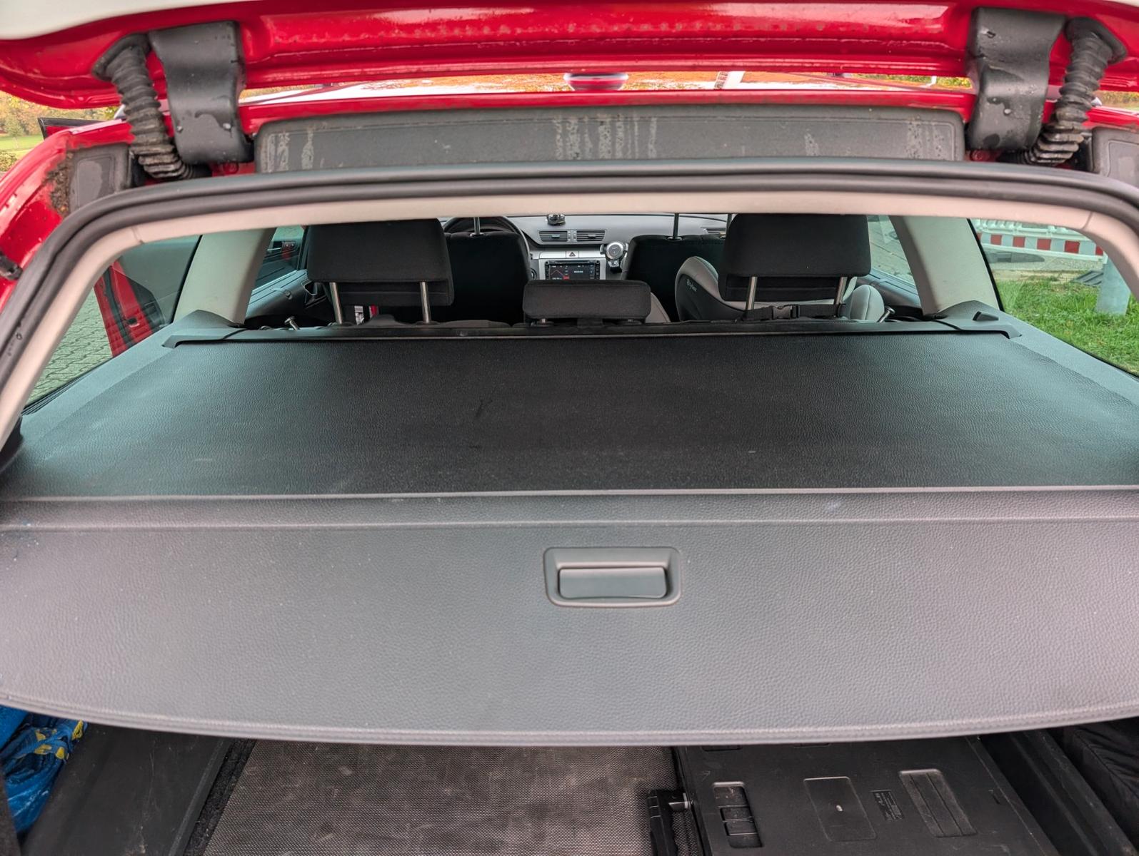 Volkswagen Passat 2009 — photo 10