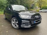 Audi Q5 55 TFSI e S tronic quattro design
