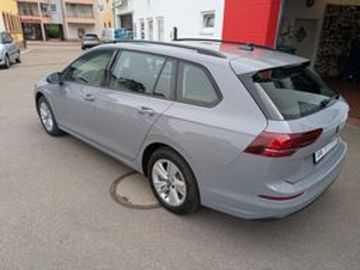 Volkswagen Golf VIII Variant 1.5 TSI Life 110 kW LED NAVI A