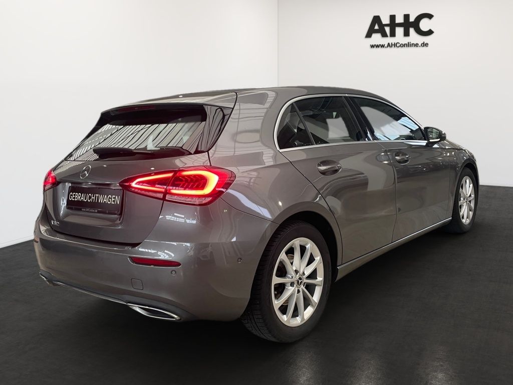Fahrzeugabbildung Mercedes-Benz A 180 Progressive Navi LED SHZ SpurH ParkAss DAB