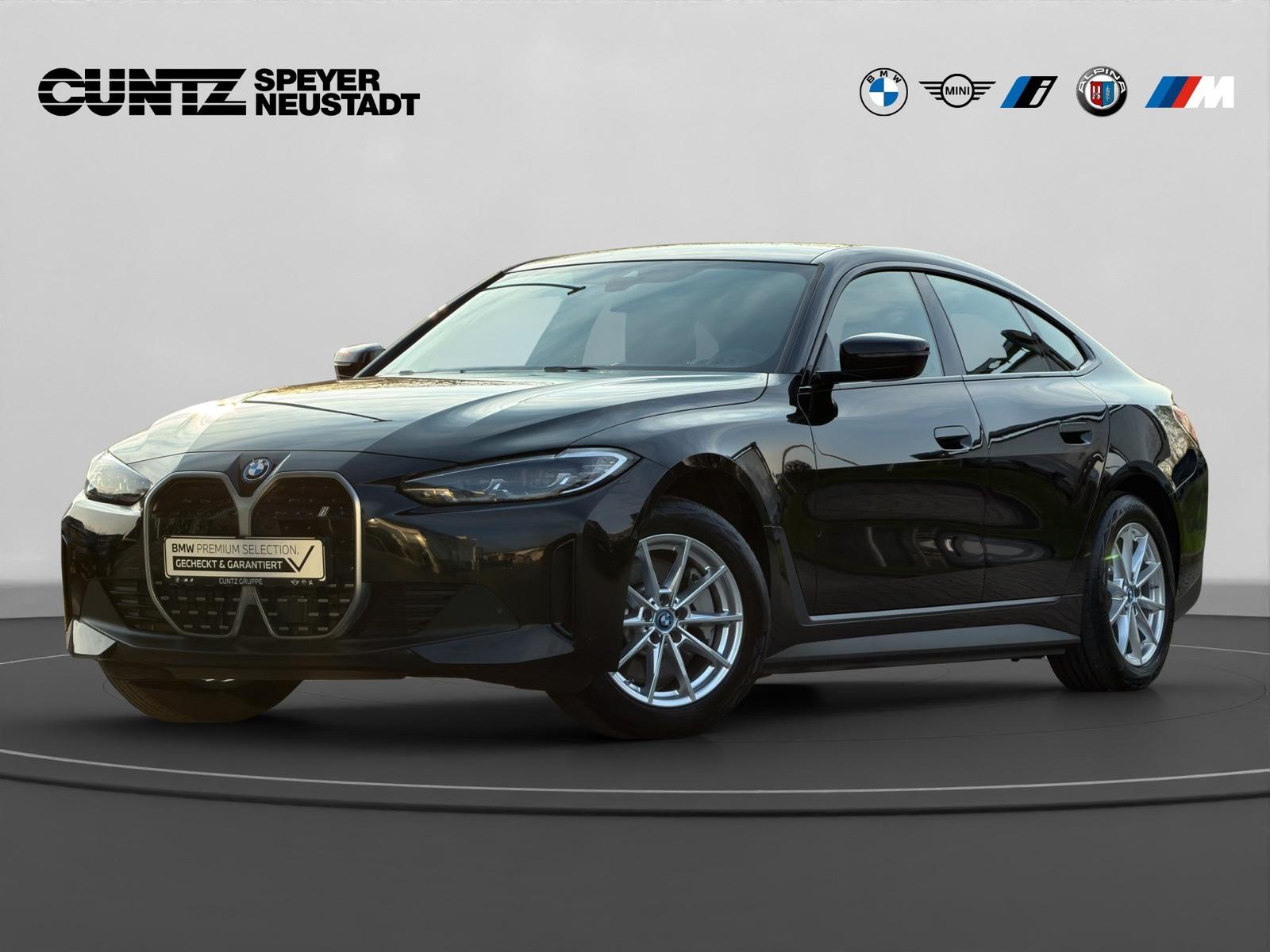 BMW i4 eDrive35 Gran Coupé HiFi-Lautsprecher Parking