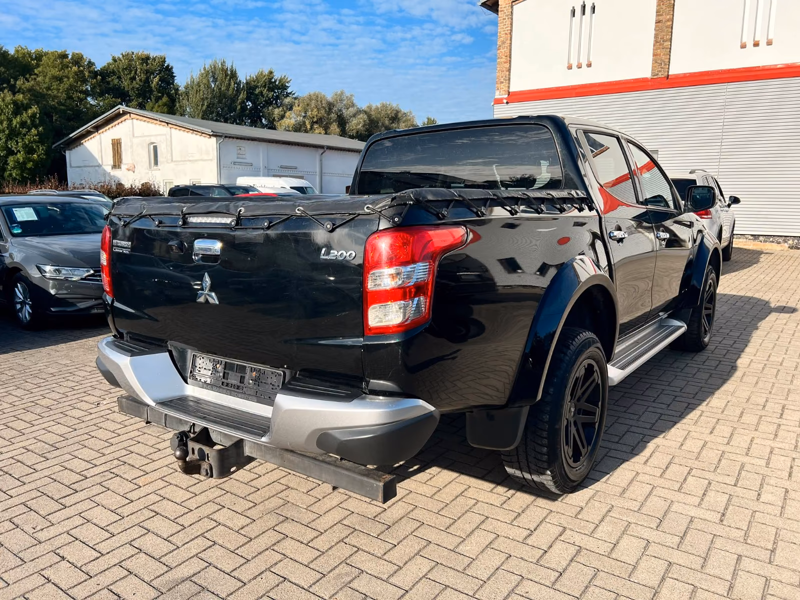 Mitsubishi L200 Edition 100 Doppelkabine 4WD/HU&AU