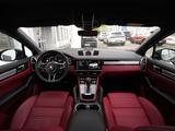 Porsche E-Hybrid Coupé PLATINUM-SPORTDESIGN-ACC-AHK-VOLL - gebrauchte Sportwagen