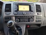 Volkswagen T5 Multivan - rote Volkswagen T5 Multivan