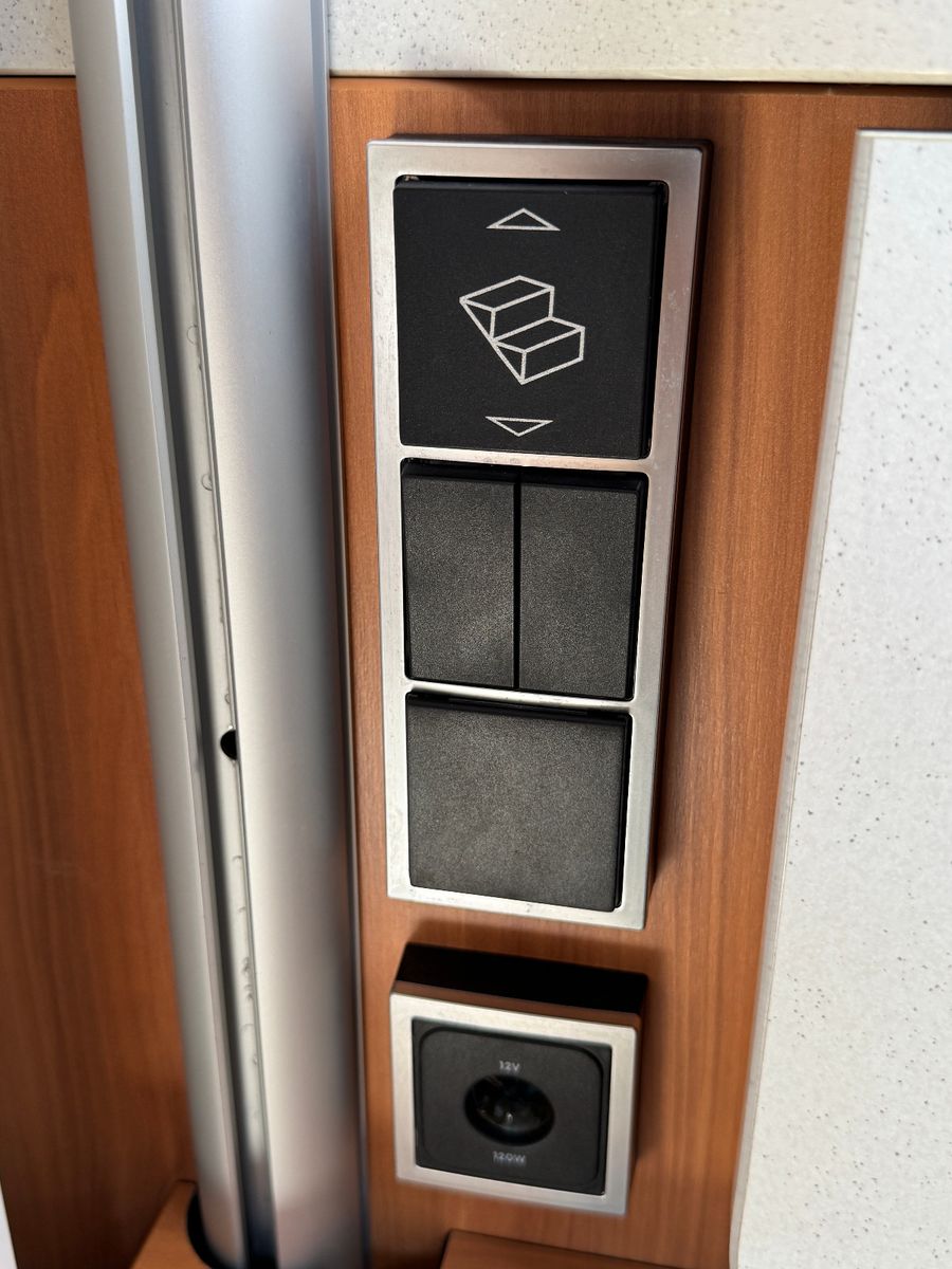 Fahrzeugabbildung HYMER / ERIBA / HYMERCAR EXSIS-T 474 EB FIAT DUCATO 1.HAND SAT TV MARKISE