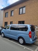 Hyundai H-1  8 sitze - gebrauchte Hyundai H-1 aus dem Jahr 2011