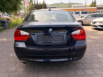 BMW 318 - 6
