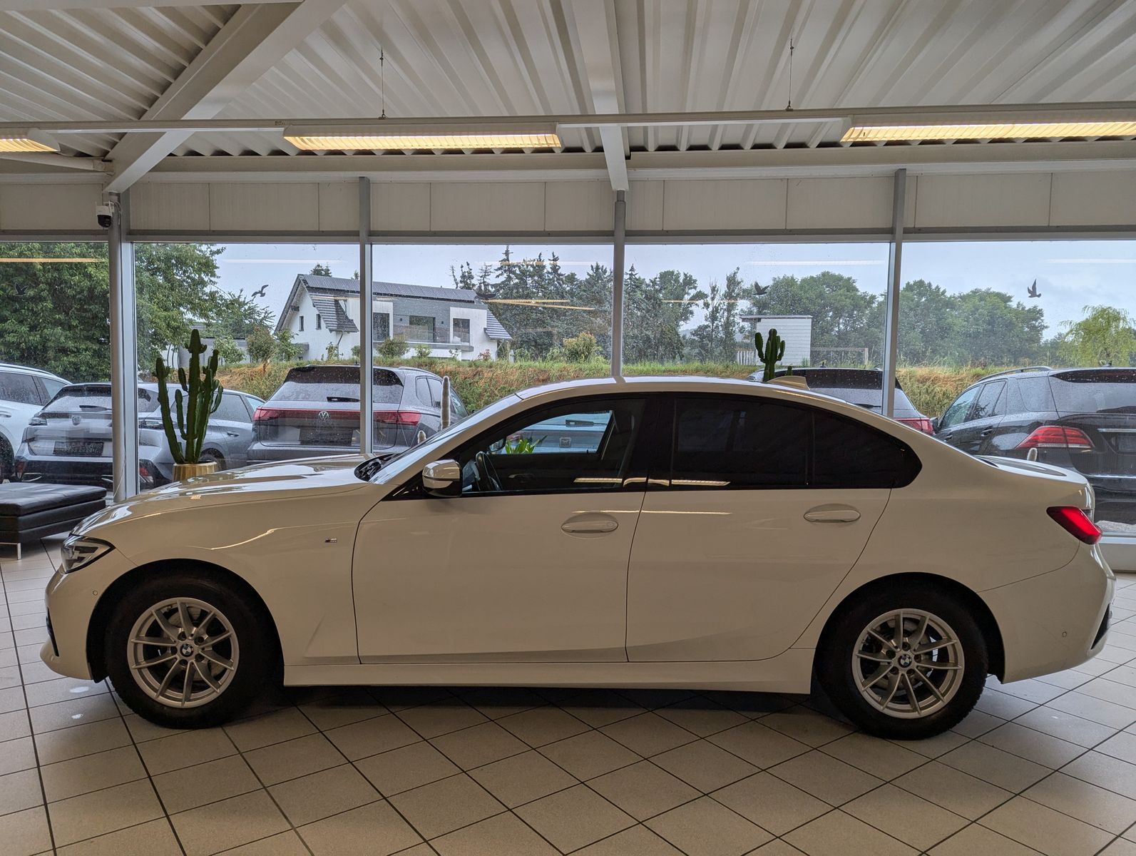 BMW 320 i Aut. Sport-Line T-Leder Shadow LED Kamera - Image 4