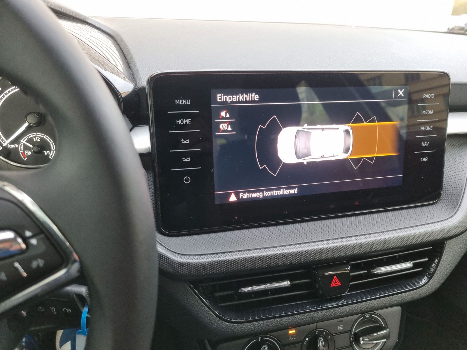 Fahrzeugabbildung SKODA Fabia 1.0 TSI Ambition LED KLIMA SHZ