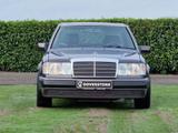 Mercedes-Benz 300 300D Turbo - Top condition - Automatic gearb - Mercedes-Benz 300: D