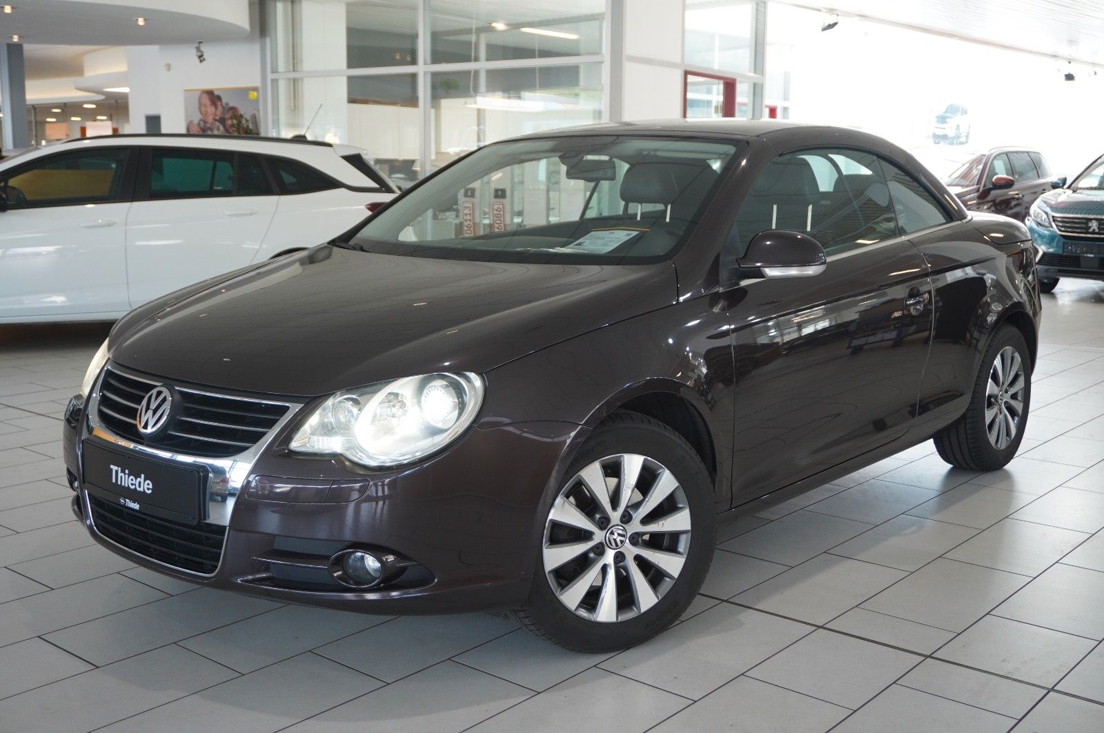 Fahrzeugabbildung Volkswagen Eos 2.0 FSI CABRIO SPORT/XENON/PDC/SHZ/LEDER