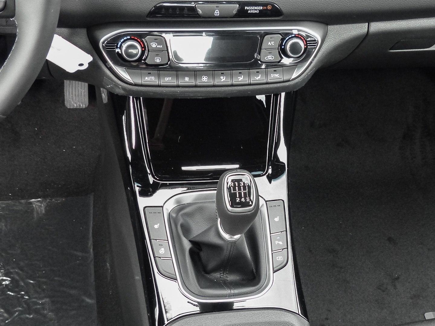 Hyundai i30 TREND, 5-Türer , 1.0 T-GDI, 115PS, RFK, KLIM