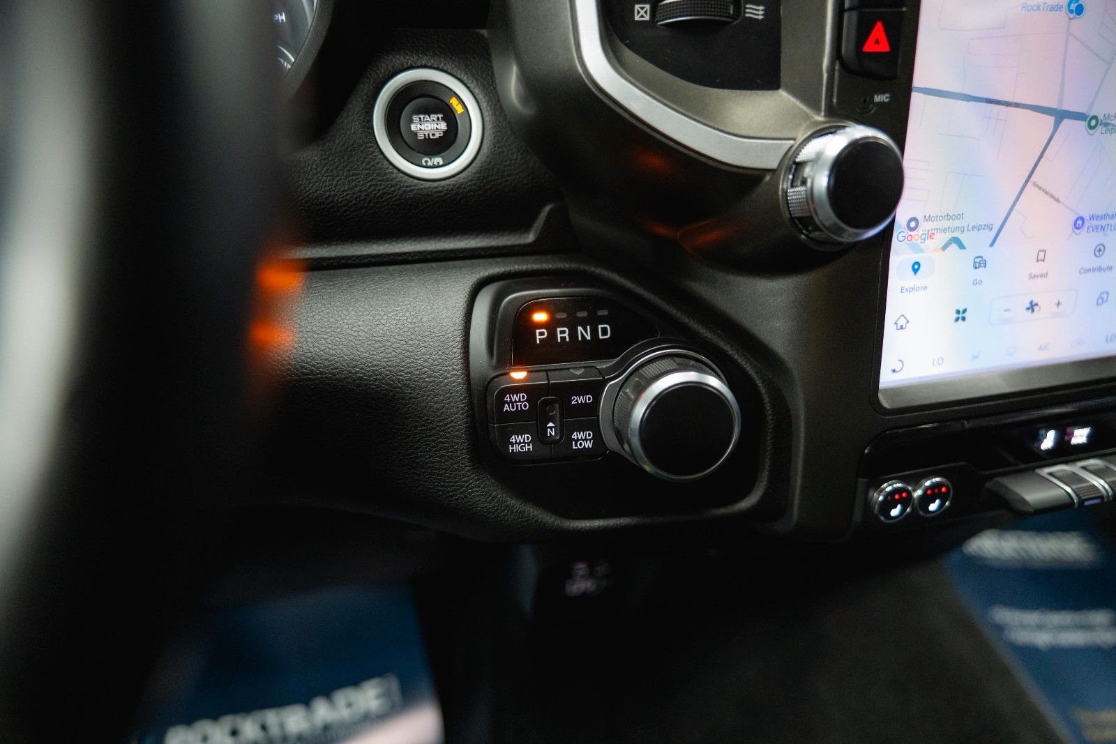 Fahrzeugabbildung Dodge RAM 5.7 V8 HEMI 4x4 OFFROAD Night Limited 19%