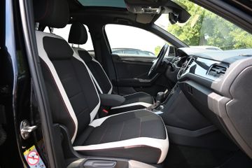Volkswagen T-Roc - 9