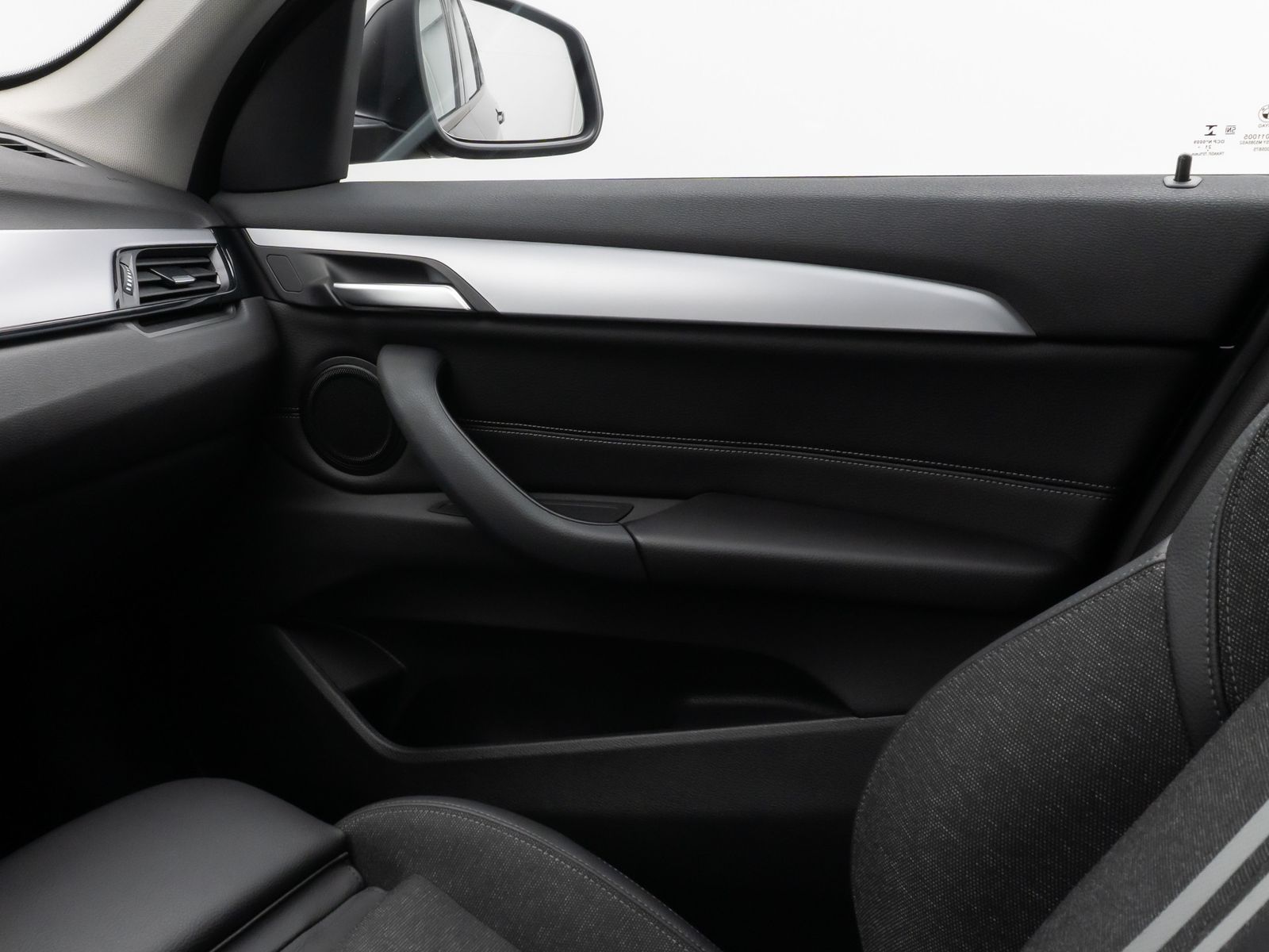 Fahrzeugabbildung BMW X1 xD25e Kamera DAB Komfort Sportsitz Parkassist