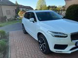 Volvo XC90 B5 AWD Geartronic Momentum Momentum - Volvo XC90 Momentum mit Benzin-Antrieb