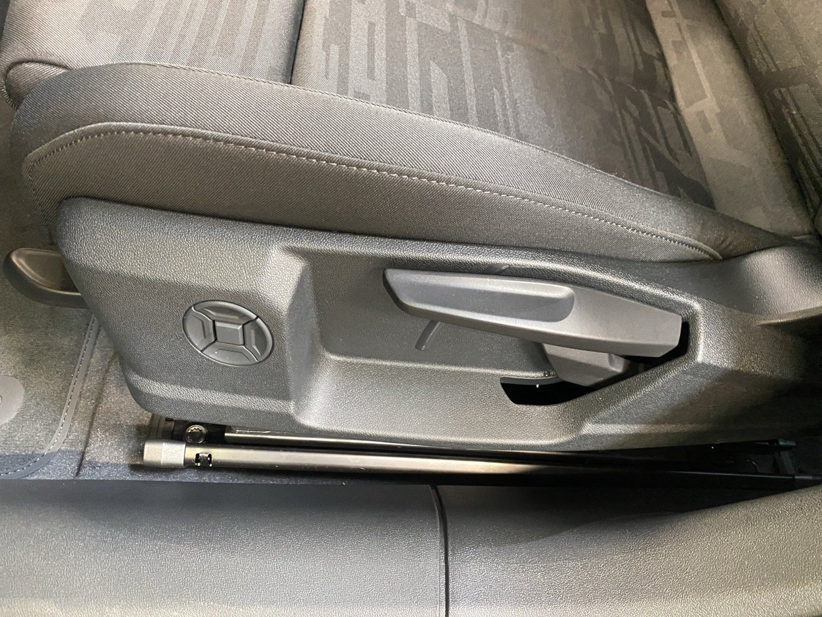 Audi A6 - Bild 10