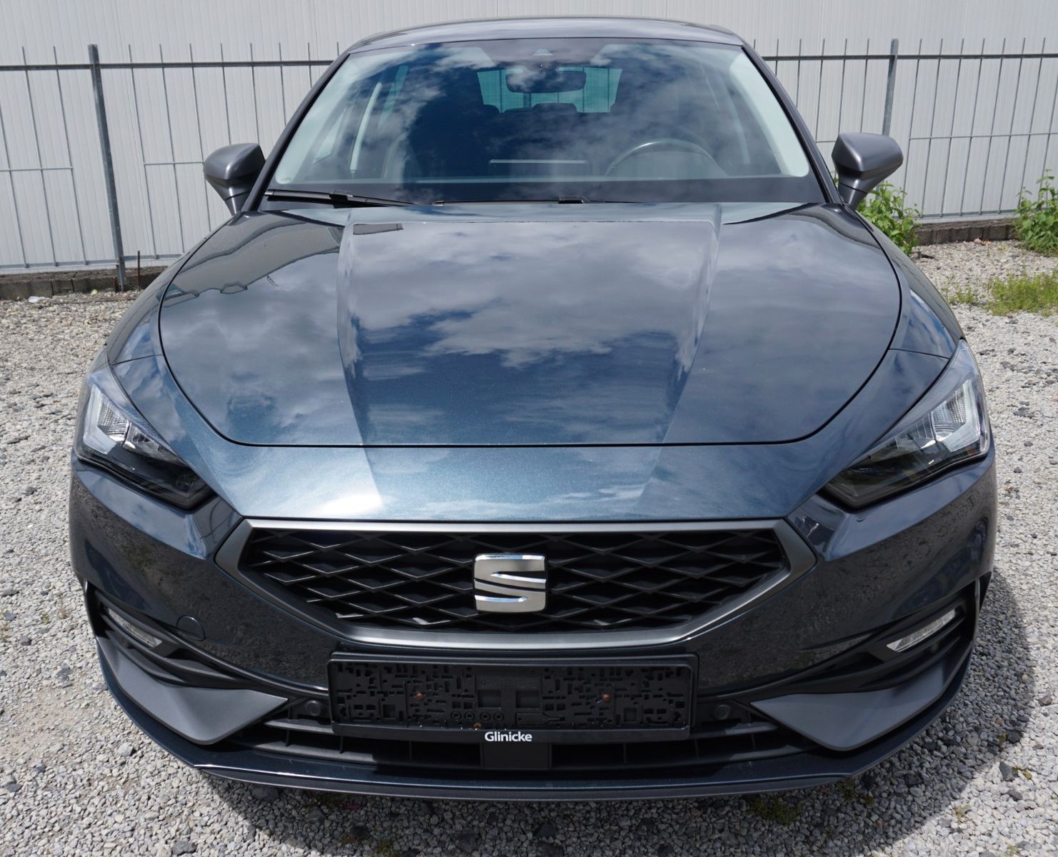 Fahrzeugabbildung SEAT Leon FR, SEAT Garantie, Navi, Sportfahrwerk, LED