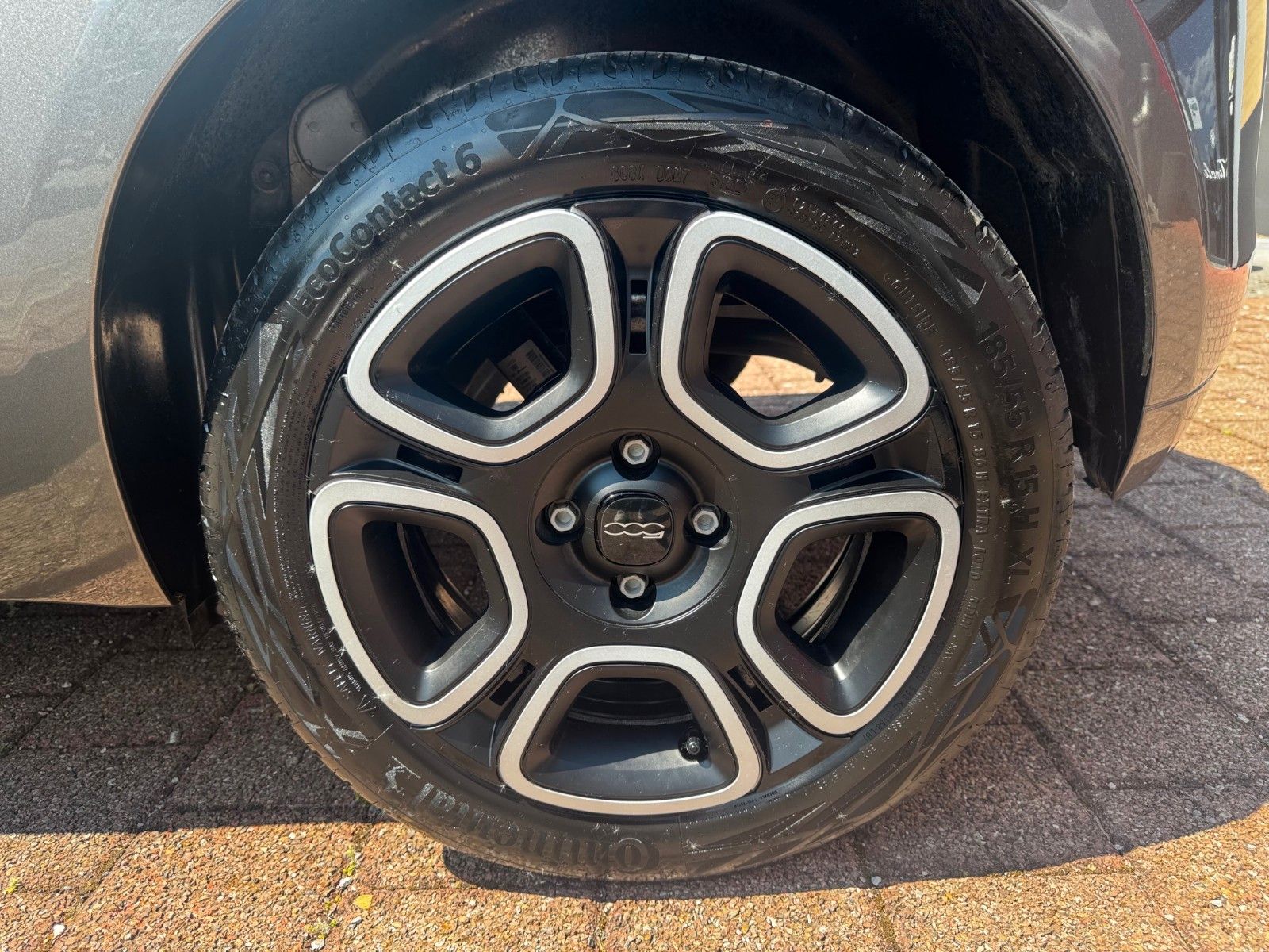 Fahrzeugabbildung Fiat 500 1.0 GSE Hybrid CLUB 70PS