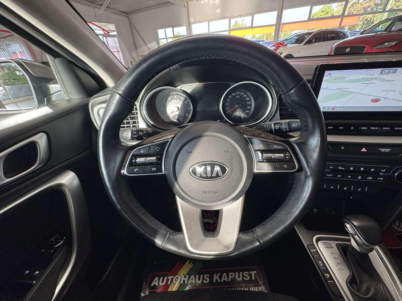 Fahrzeugabbildung Kia Ceed Sportswagon cee´d Autom. /LED/Navi/Spur/...