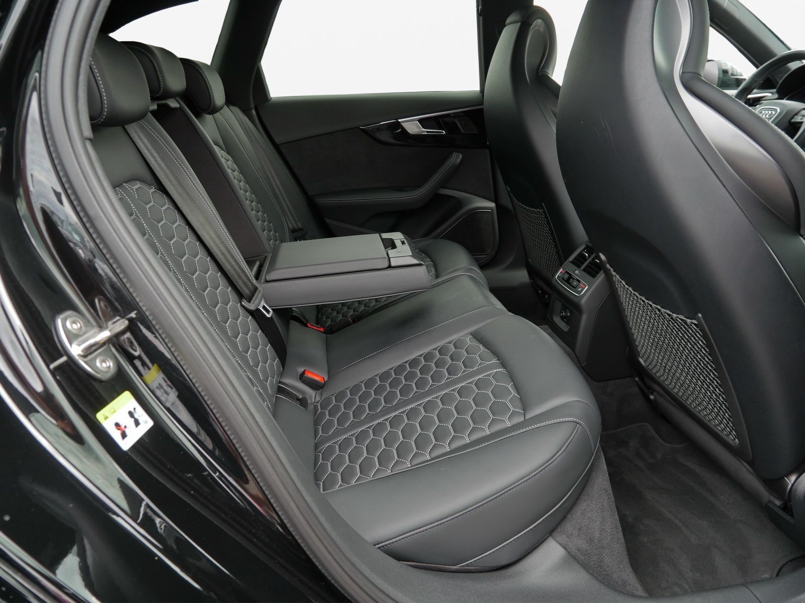 Audi RS4 - Bild 16