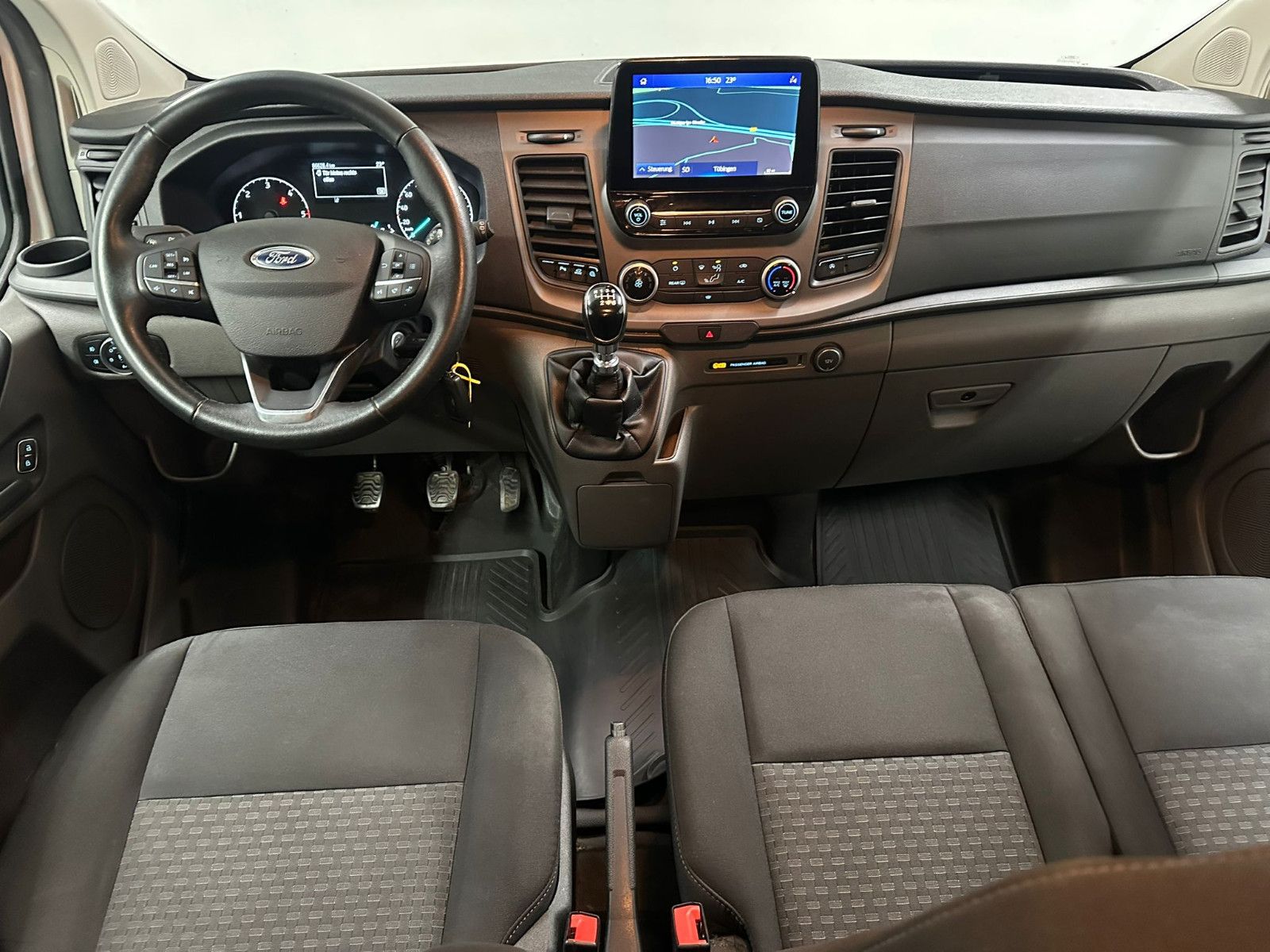 Fahrzeugabbildung Ford Transit Custom 320 L1H1* 9SITZE*NAVI*KLIMA*SDH*
