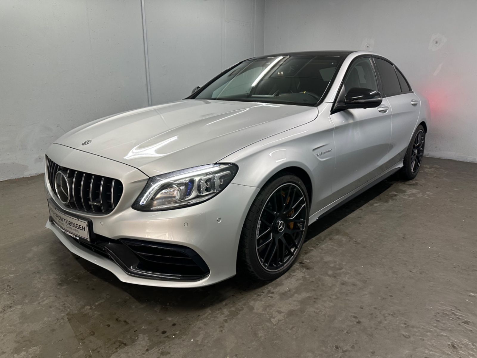 Fahrzeugabbildung Mercedes-Benz C 63 S *PANORAMA*KERAMIK*KEYGO*VMAX*CARBON*