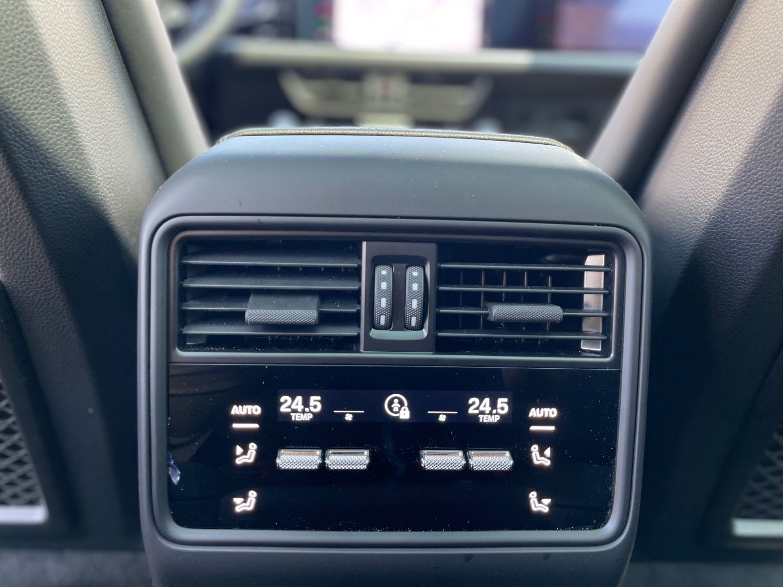 Fahrzeugabbildung Porsche Cayenne V6 Coupé |SportDesign|HUD|ACC|3.Display|