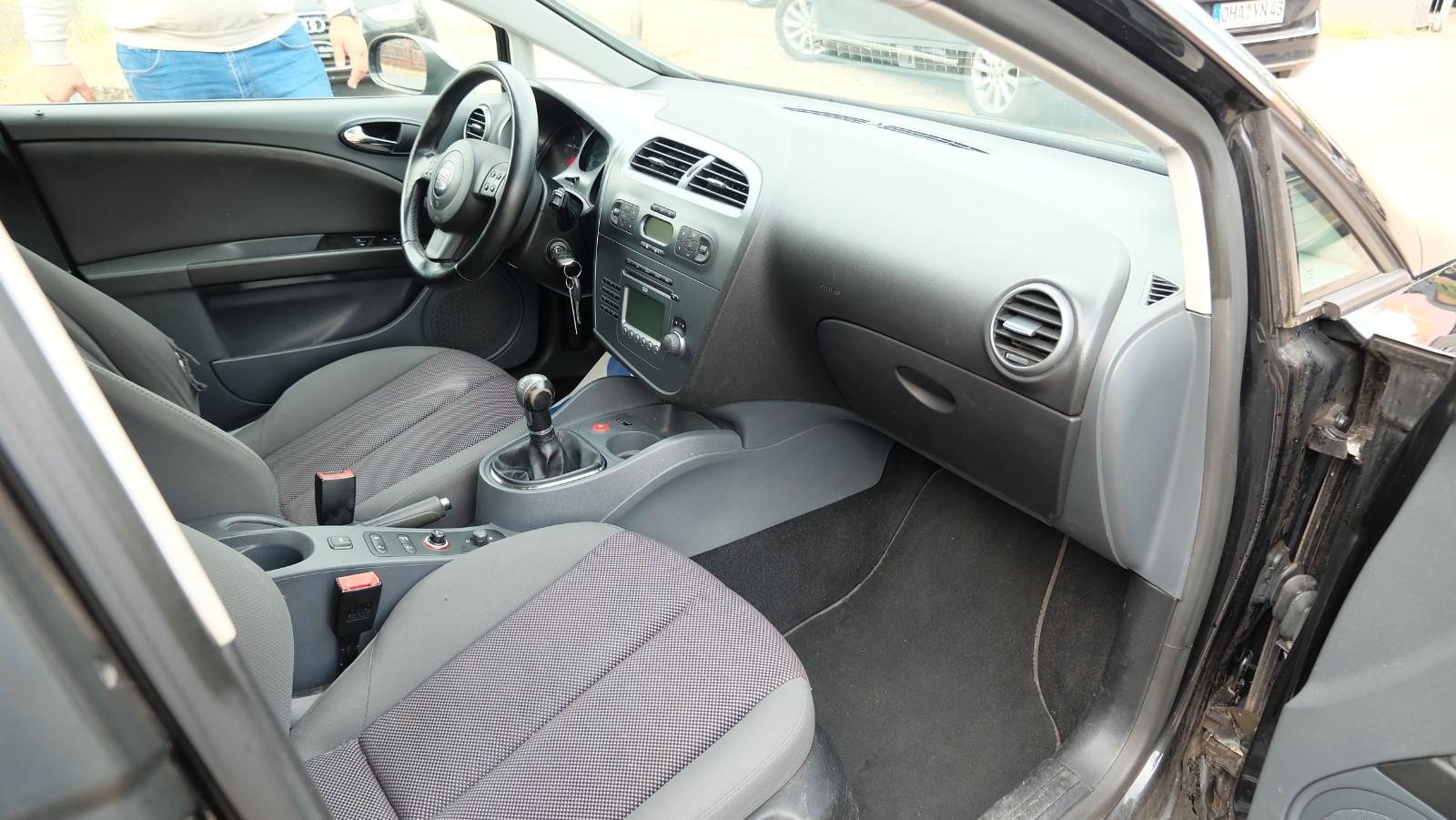 Seat Leon 2.0 TDI Stylance / Style*Tüv 07.2024*