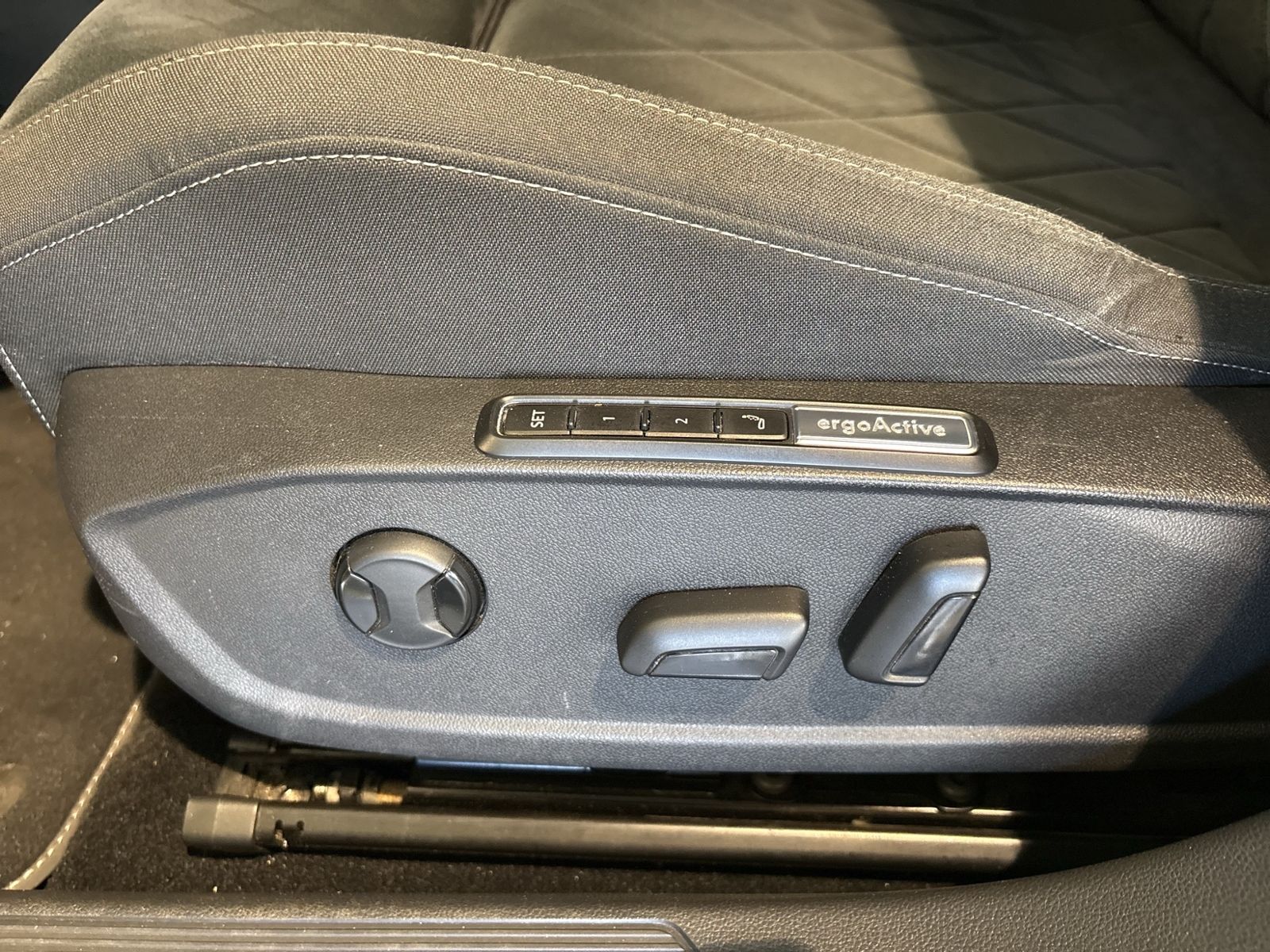 Golf VIII 1.5 TSI Style RFK,NAV,SHZ,LED+.