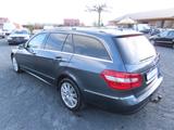 Mercedes-Benz E 250 CDI BlueEfficiency  Navi Klima Tempo. AHK - Mercedes-Benz E 250: Cdi T