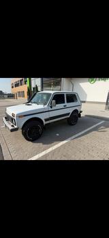 Lada Niva Bf goodrich - gebrauchte Lada Niva aus dem Jahr 2009
