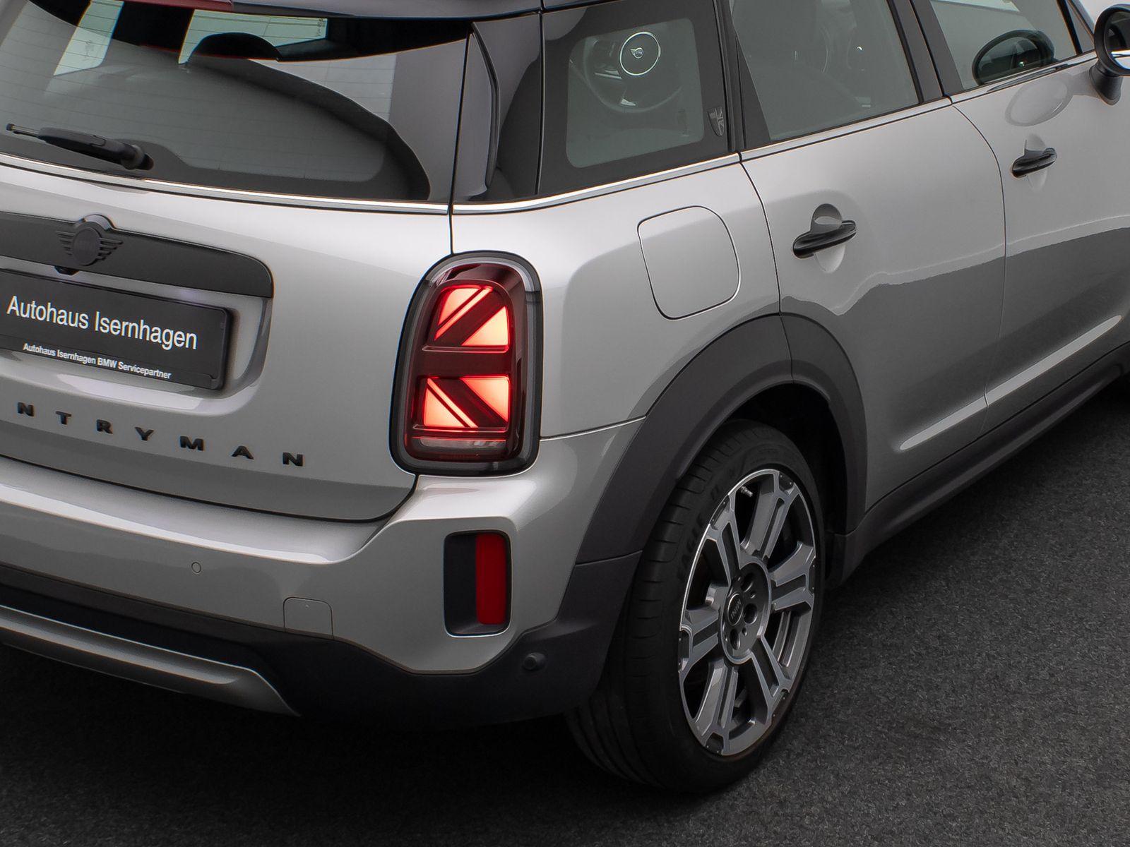 Fahrzeugabbildung MINI Countryman SE (Cooper)  ALL4 HUD Kamera H/K Voll
