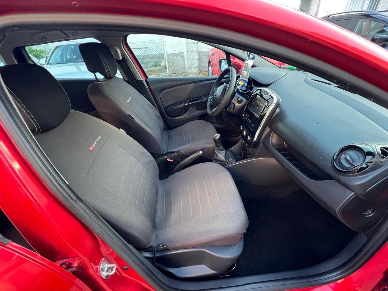 Renault Clio 2014 — photo 14