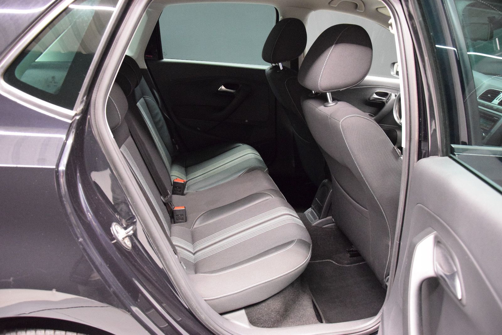Fahrzeugabbildung Volkswagen Polo V Match Sitzheizung Climatronic PDC