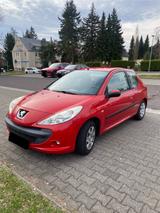 Peugeot 206 + - Peugeot 206 mit Anhängerkupplung