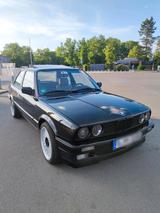 BMW E30 318is - BMW 318 aus 1990