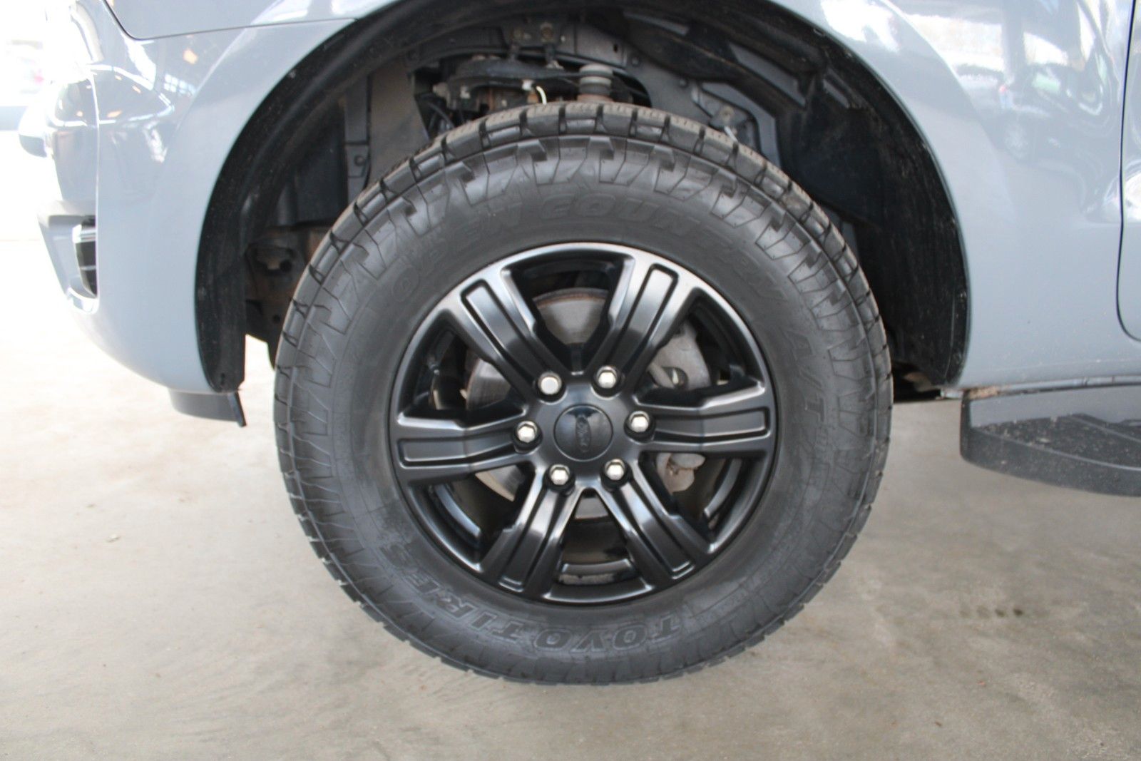 Fahrzeugabbildung Ford Ranger Automatik WOLFTRAK DoKa AHK Standheizung