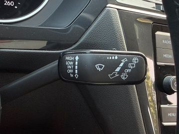 Volkswagen Tiguan - 10