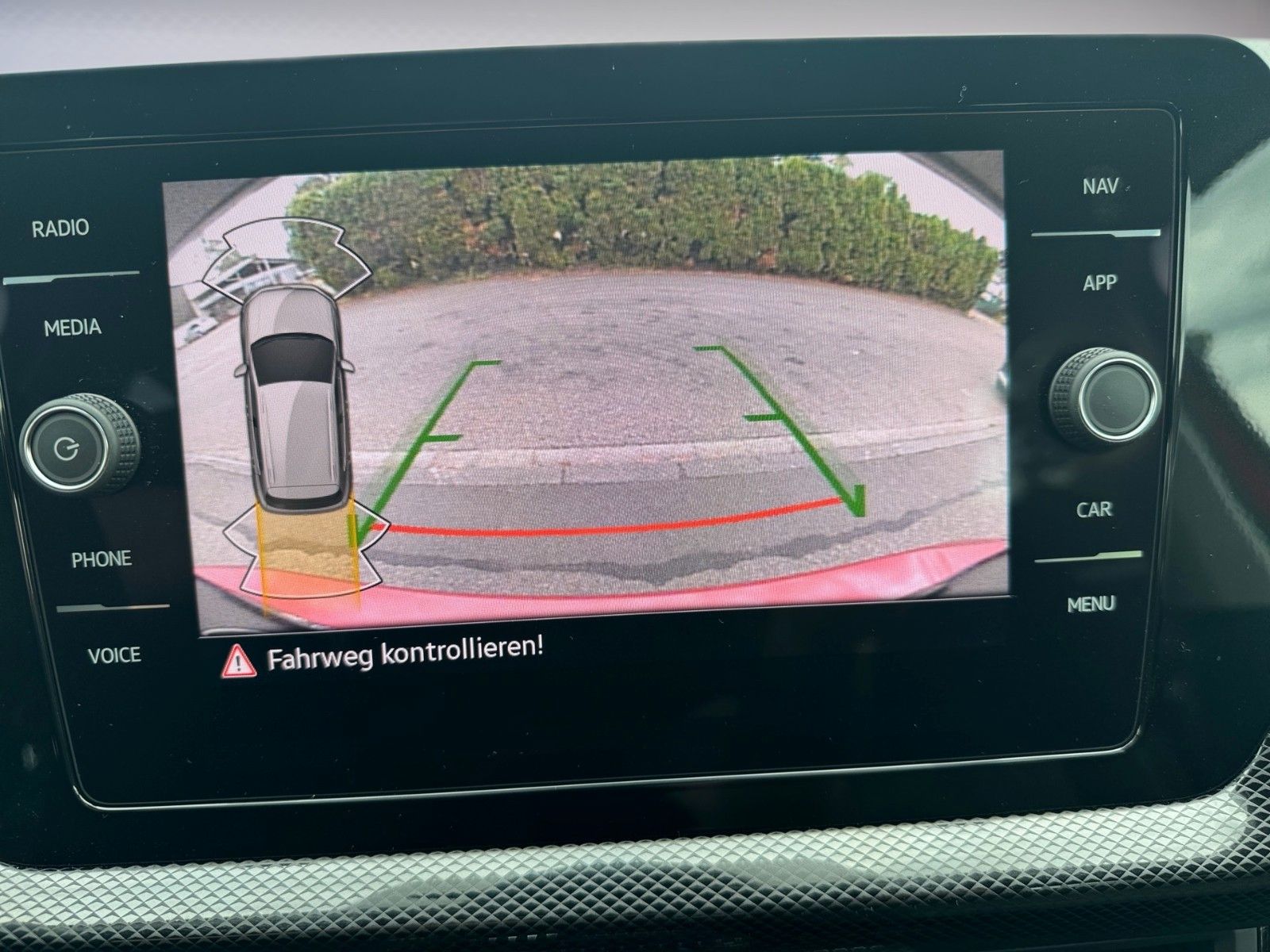 Fahrzeugabbildung Volkswagen T-Cross 1.0 TSI Life