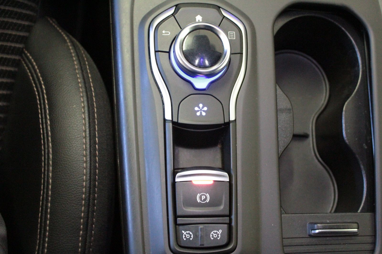 Fahrzeugabbildung Renault Talisman ENERGY TCe 200 EDC Intens Grandtour