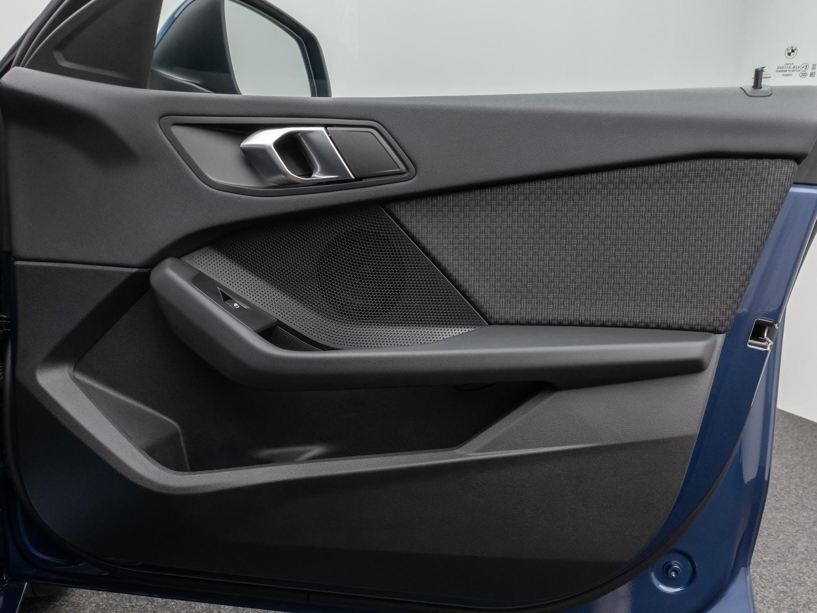 BMW 118 i DAB CockPitPro Geschwindigkeitsreg LED PDC, миниатюра 28