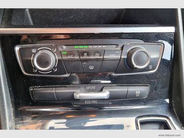 BMW 214 Active Tourer - 11