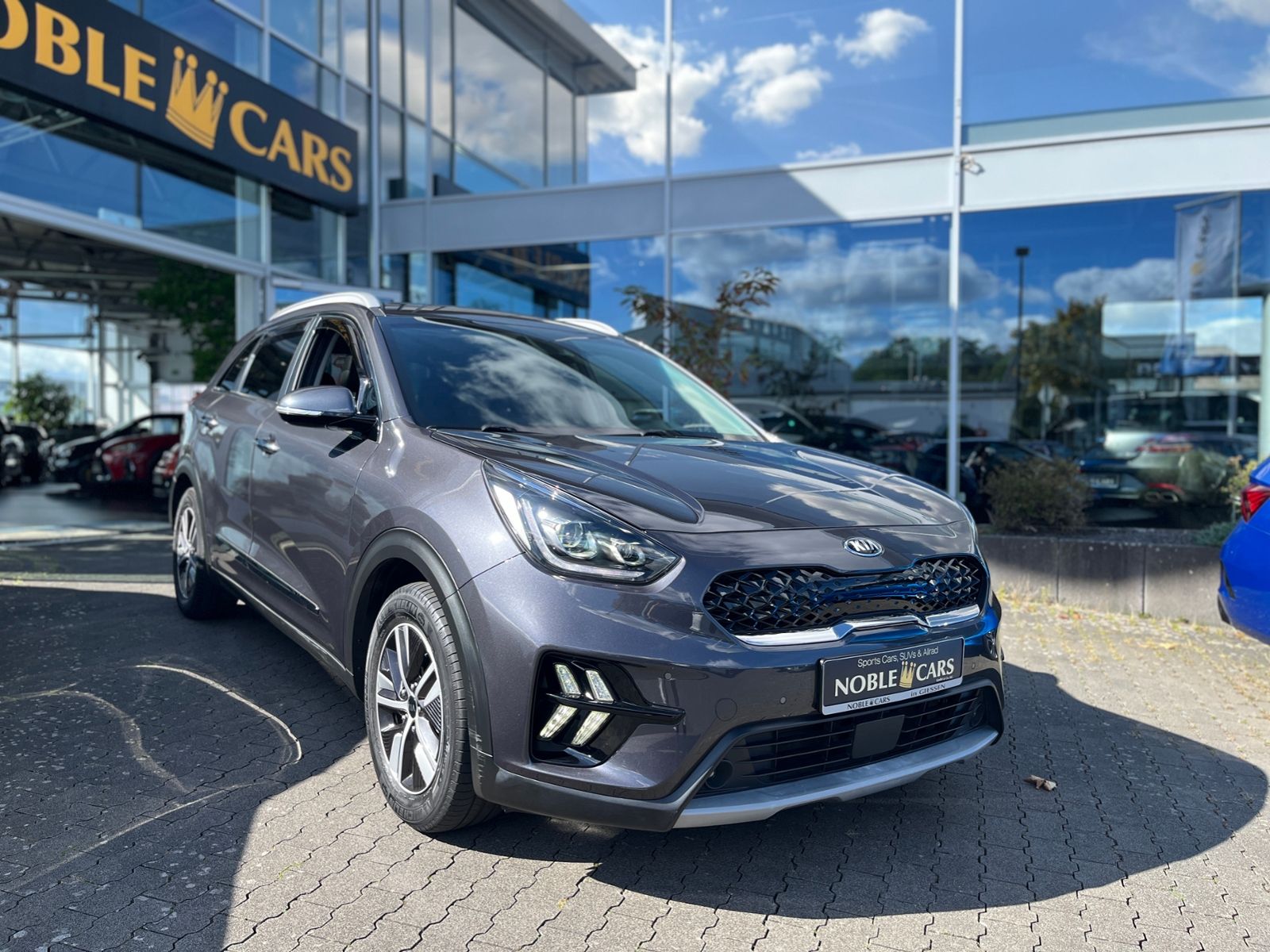 Fahrzeugabbildung Kia Niro Spirit PHEV LED NAVI LEDER SHZ AHK