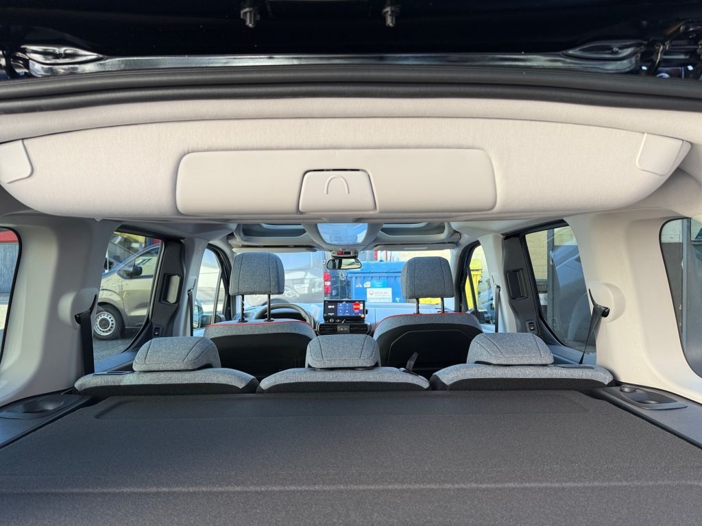 Fahrzeugabbildung Citroën Berlingo M BlueHDi 130 EAT8 MAX