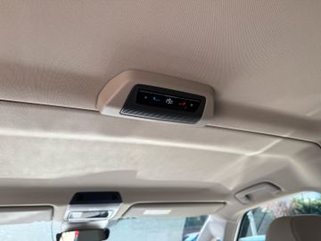 Volkswagen T7 Multivan 2.0 TDI Goal DSG Navi Kamera SHZ