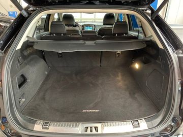 Fahrzeugabbildung Ford Edge Titanium 4x4 LED Navi Panorama 4xSitzheizg.