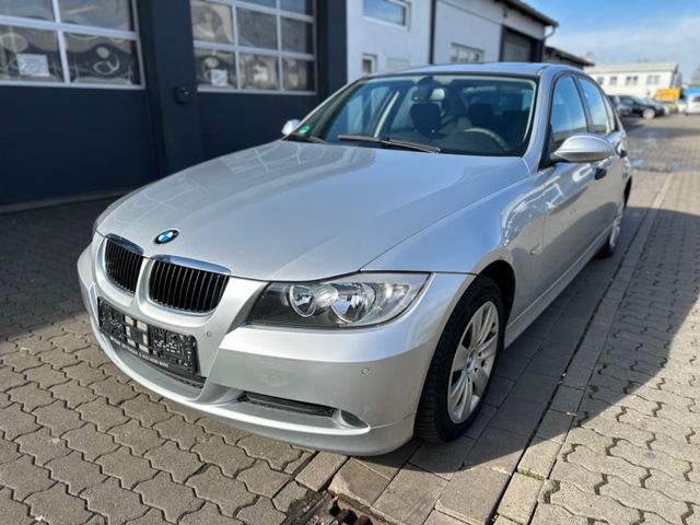 BMW 320i Schiebedach Navi Sportlenkrad