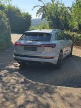 Audi e-tron 55 quattro S line (innen) - Audi e-tron aus 2020