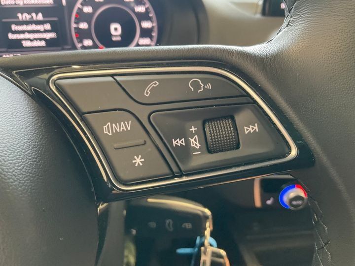 Fahrzeugabbildung Audi Q2 35 S-tronic advanced *Cam*LED*PDC*Sitzhzg*ACC